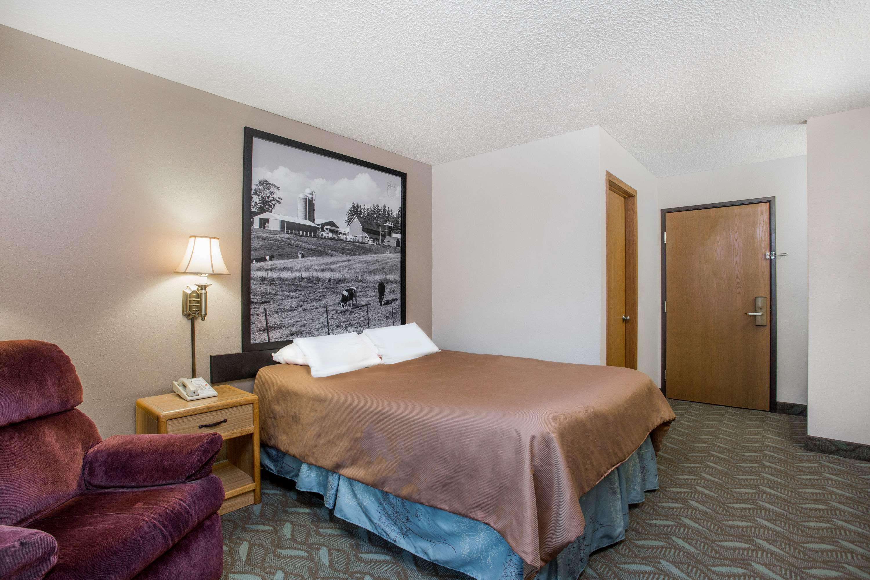 Super 8 By Wyndham Monroe Wi Exterior foto