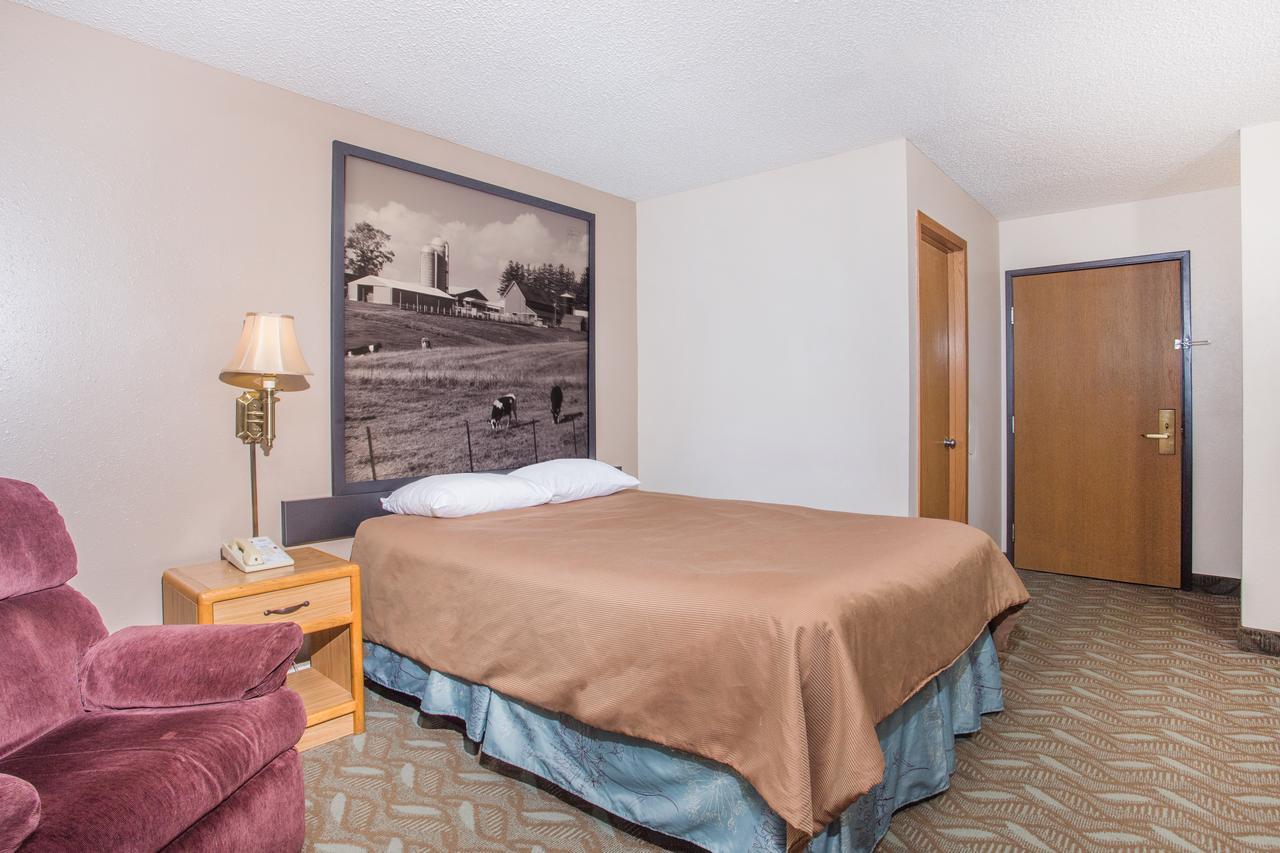 Super 8 By Wyndham Monroe Wi Exterior foto
